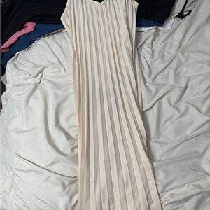SHEIN Cream Pleated Maxi Dress